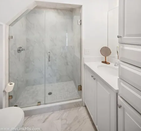 16 South Road Chilmark MA 02535