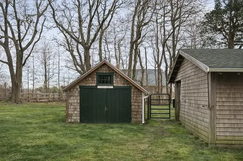 16 South Road Chilmark MA 02535