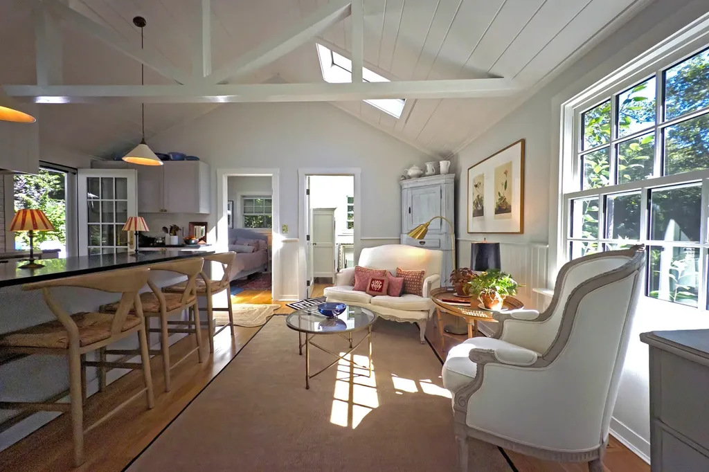31 North Road Chilmark MA 02535