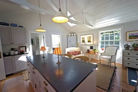 31 North Road Chilmark MA 02535