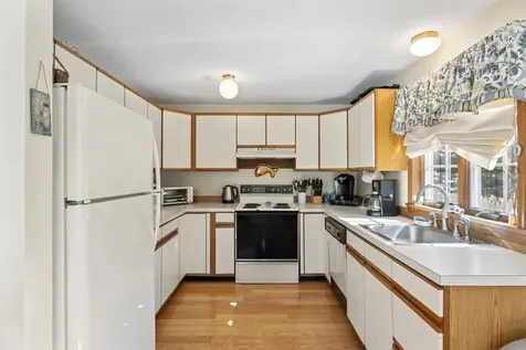52 Windsor Drive Edgartown MA 02539