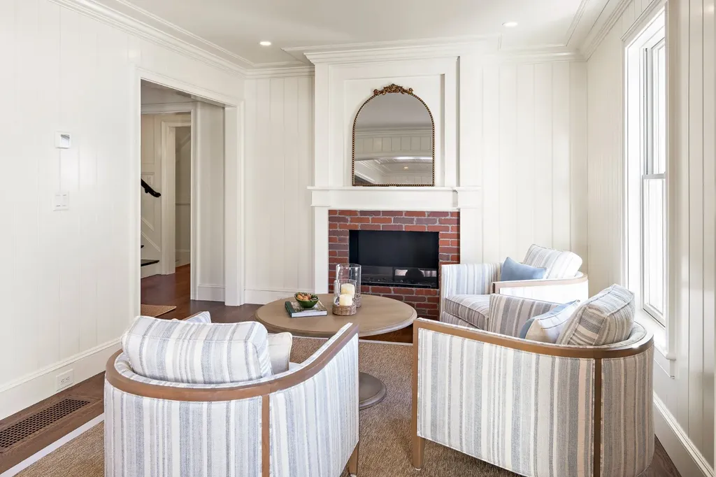 114 North Water Street Edgartown MA 02539