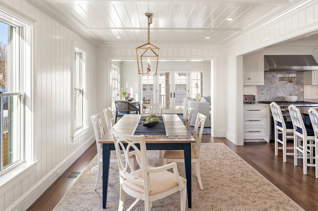 114 North Water Street Edgartown MA 02539