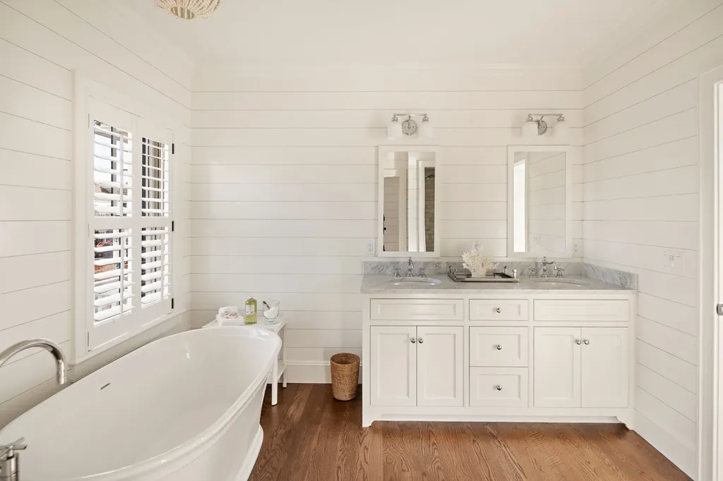 114 North Water Street Edgartown MA 02539