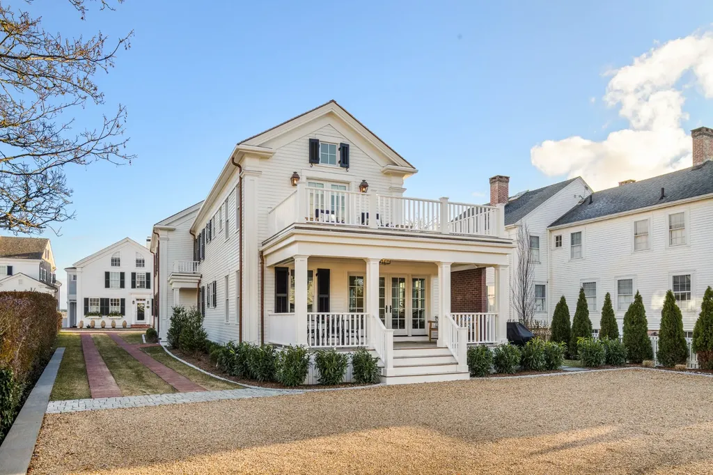 114 North Water Street Edgartown MA 02539