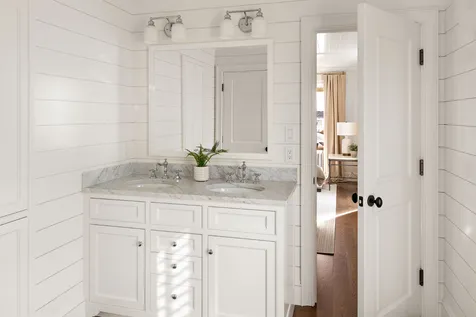 114 North Water Street Edgartown MA 02539