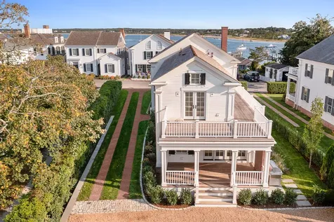 114 North Water Street Edgartown MA 02539