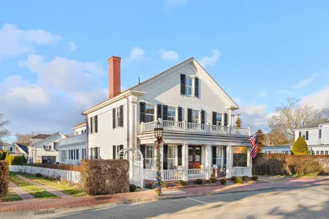114 North Water Street Edgartown MA 02539