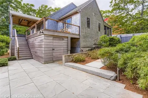 81 Leland Avenue Vineyard Haven MA 02568