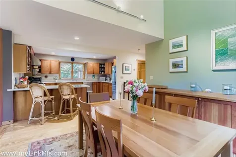 81 Leland Avenue Vineyard Haven MA 02568