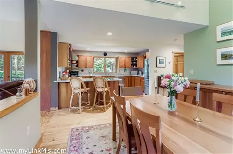 81 Leland Avenue Vineyard Haven MA 02568