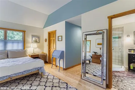 81 Leland Avenue Vineyard Haven MA 02568