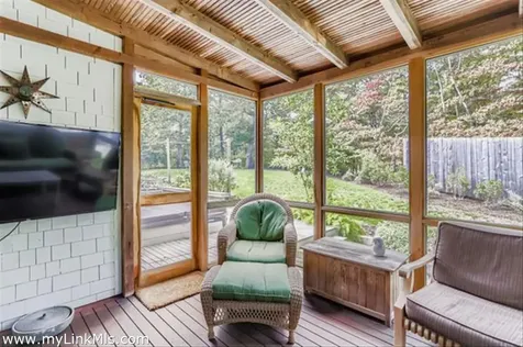 81 Leland Avenue Vineyard Haven MA 02568