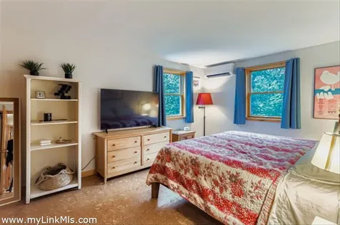 81 Leland Avenue Vineyard Haven MA 02568