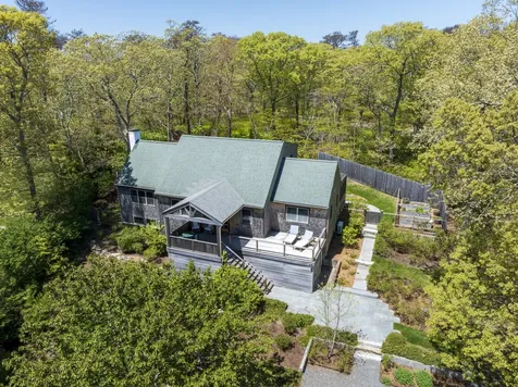 81 Leland Avenue Vineyard Haven MA 02568