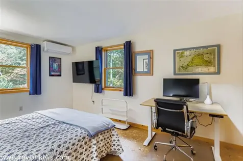 81 Leland Avenue Vineyard Haven MA 02568