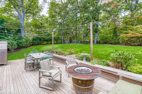 81 Leland Avenue Vineyard Haven MA 02568