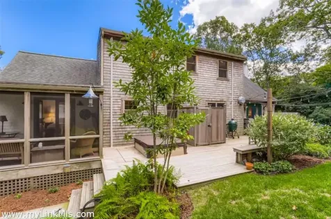 81 Leland Avenue Vineyard Haven MA 02568