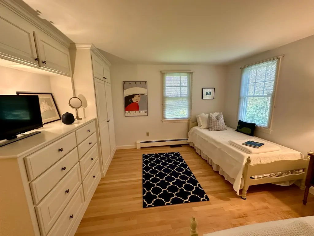 26 Bijahs Way Chilmark MA 02535