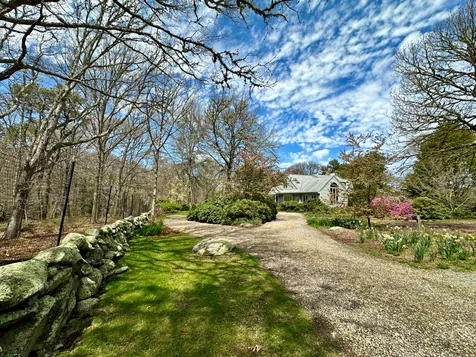 26 Bijahs Way Chilmark MA 02535
