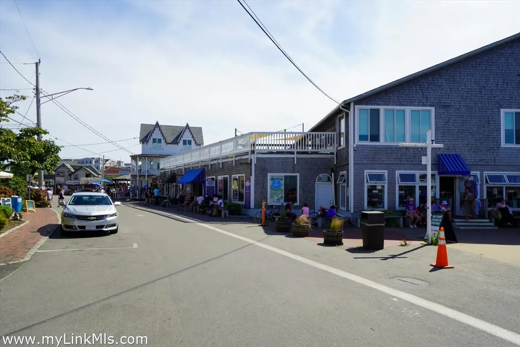 23 Circuit Avenue Extension Oak Bluffs MA 02557