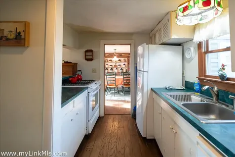 23 Circuit Avenue Extension Oak Bluffs MA 02557