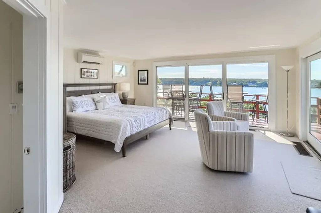 217 Barnes Road Oak Bluffs MA 02557
