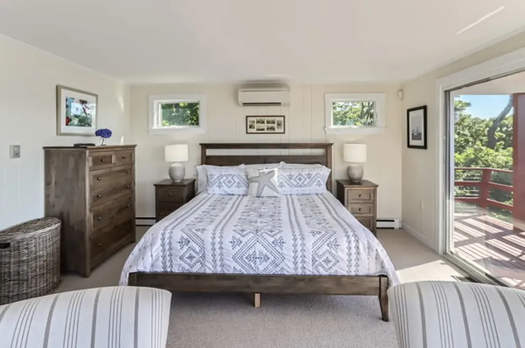 217 Barnes Road Oak Bluffs MA 02557