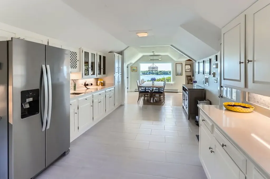 217 Barnes Road Oak Bluffs MA 02557