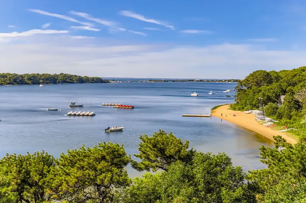 217 Barnes Road Oak Bluffs MA 02557