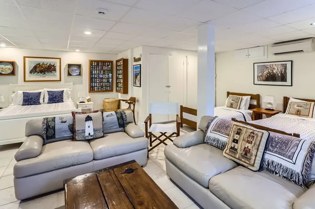 217 Barnes Road Oak Bluffs MA 02557