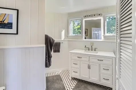 217 Barnes Road Oak Bluffs MA 02557