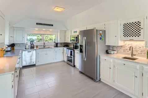 217 Barnes Road Oak Bluffs MA 02557