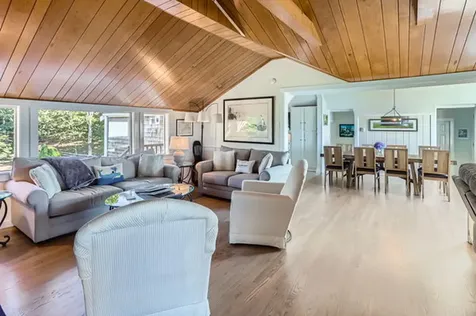 217 Barnes Road Oak Bluffs MA 02557