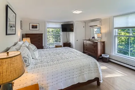 217 Barnes Road Oak Bluffs MA 02557