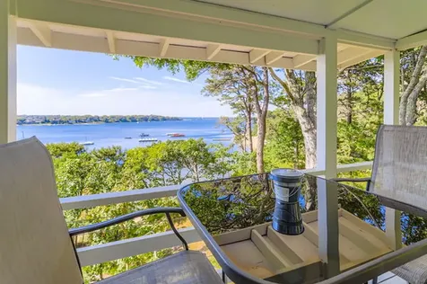 217 Barnes Road Oak Bluffs MA 02557