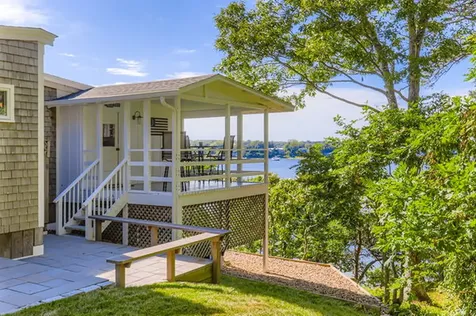 217 Barnes Road Oak Bluffs MA 02557