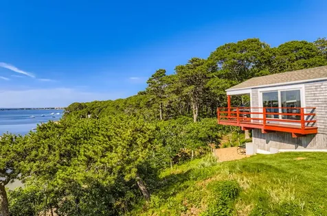 217 Barnes Road Oak Bluffs MA 02557