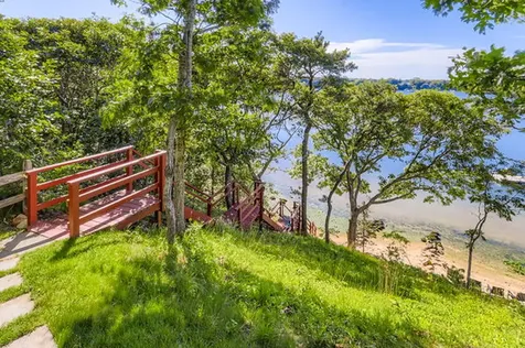 217 Barnes Road Oak Bluffs MA 02557