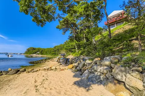 217 Barnes Road Oak Bluffs MA 02557