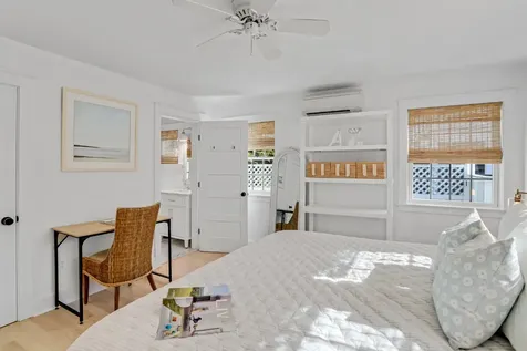 99 Cooke Street Edgartown MA 02539