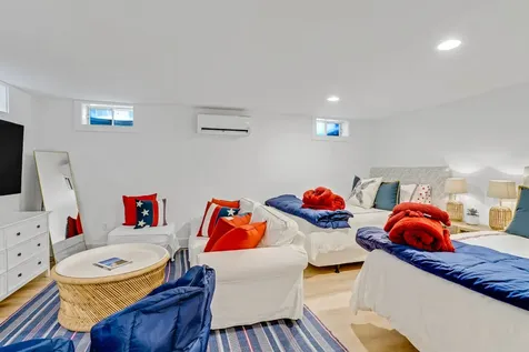 99 Cooke Street Edgartown MA 02539