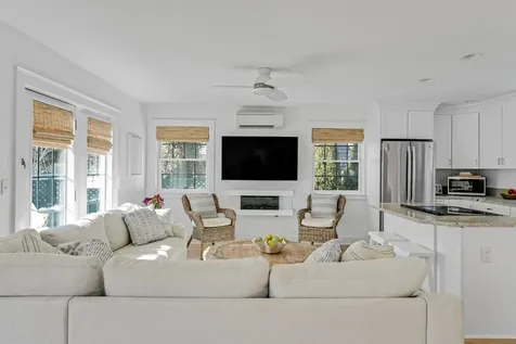 99 Cooke Street Edgartown MA 02539