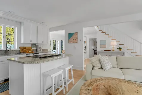 99 Cooke Street Edgartown MA 02539