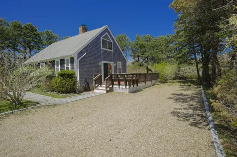 21 Schoolhouse Road Edgartown MA 02539