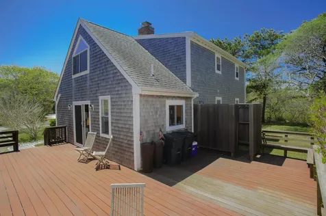 21 Schoolhouse Road Edgartown MA 02539