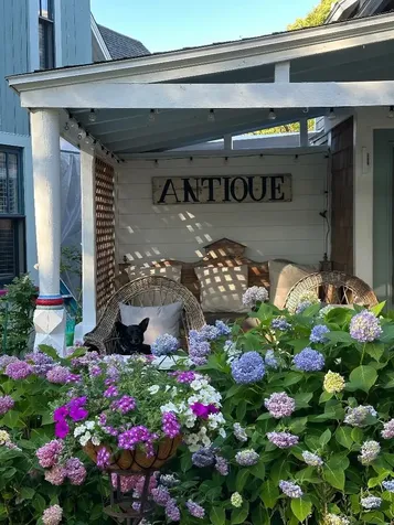 22 Montgomery Square Oak Bluffs MA 02557