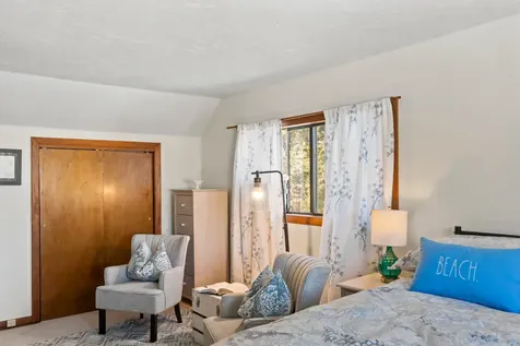 90 Schoolhouse Road Edgartown MA 02539