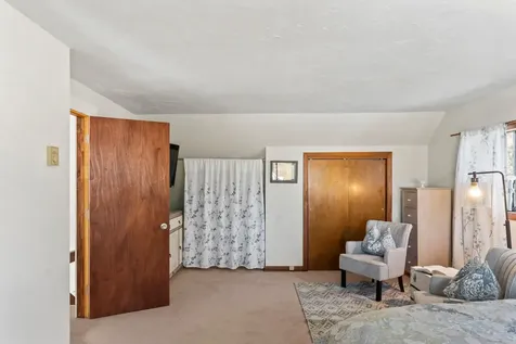 90 Schoolhouse Road Edgartown MA 02539