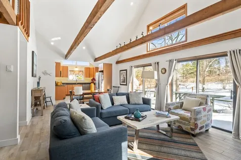 90 Schoolhouse Road Edgartown MA 02539